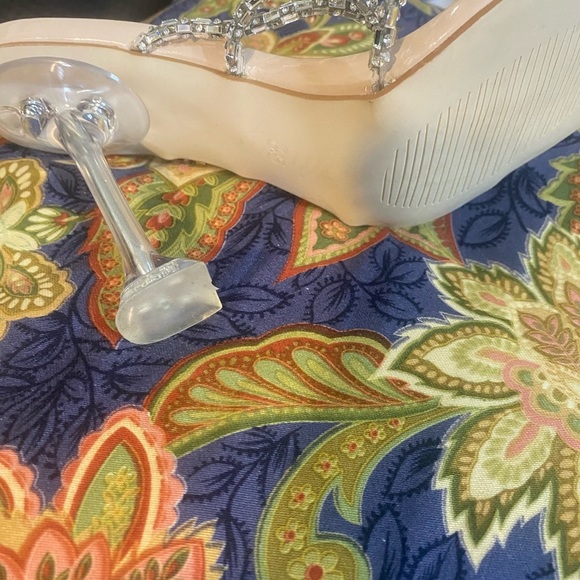 Azalea Wang blinged out heels Gorgeous - Picture 7 of 10